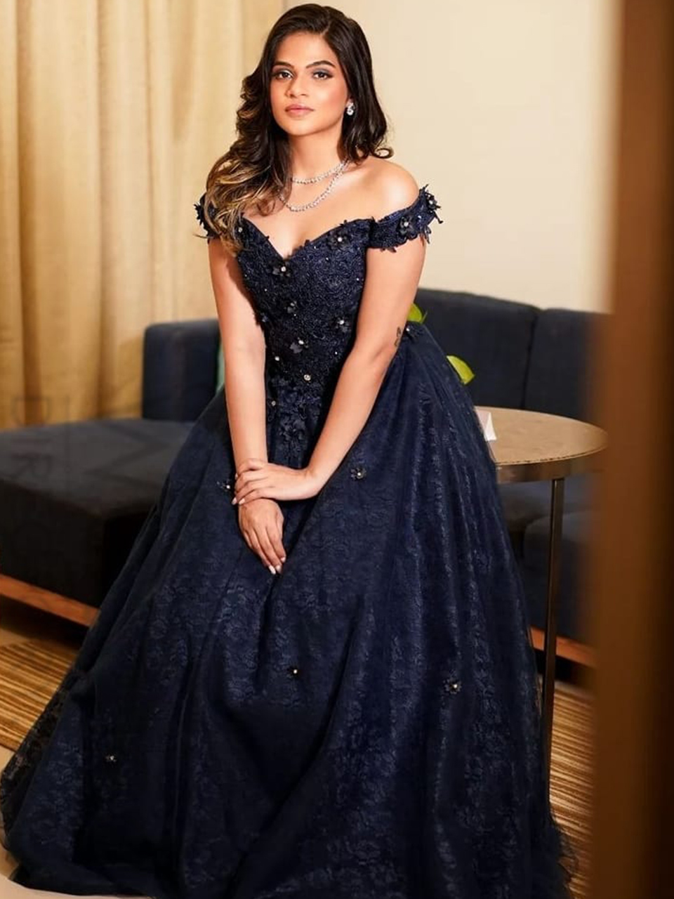 dark blue gown hire in goa