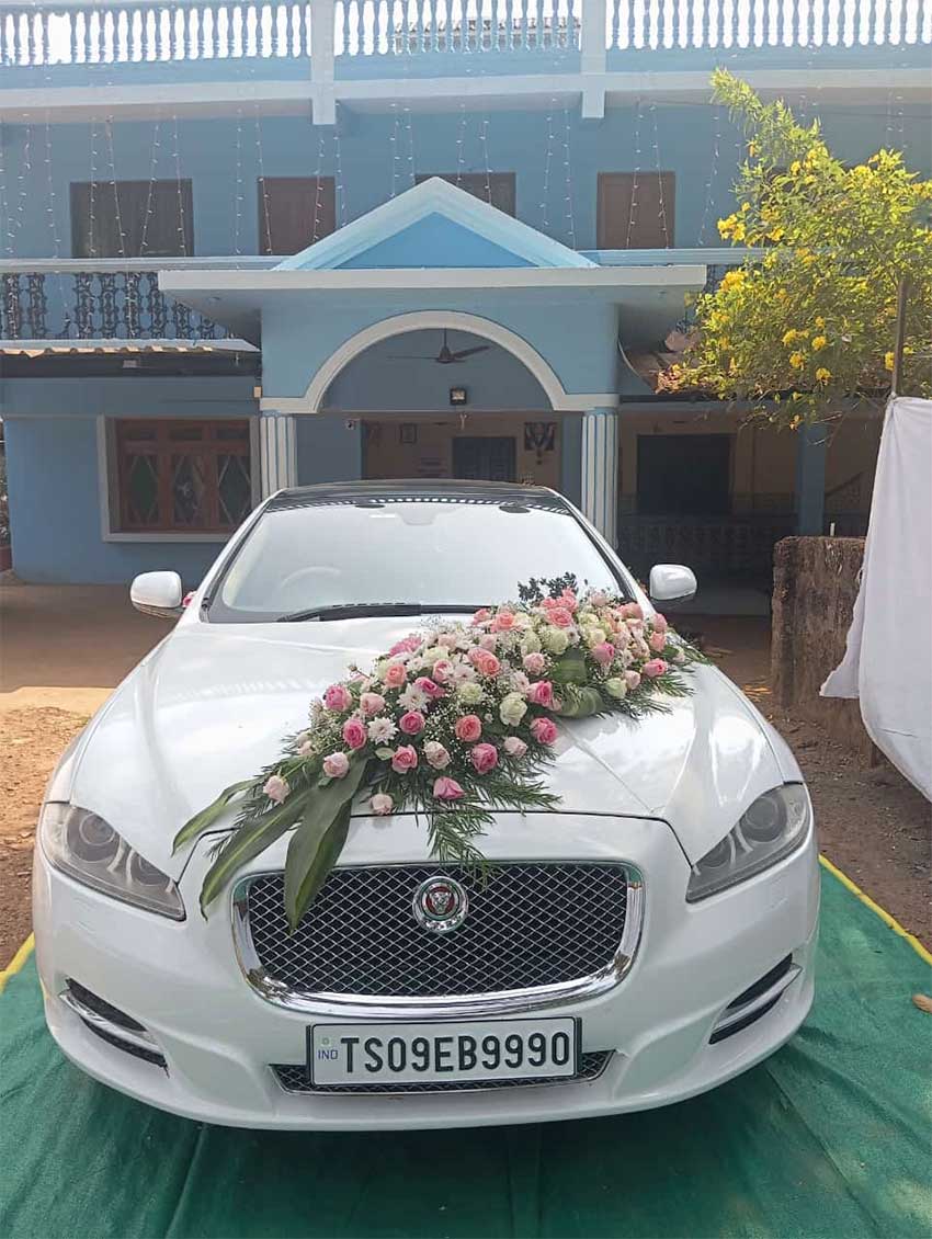 Ozzies Antique : Luxury & Vintage Cars for Hire at Weddings and All Occasion in Goa