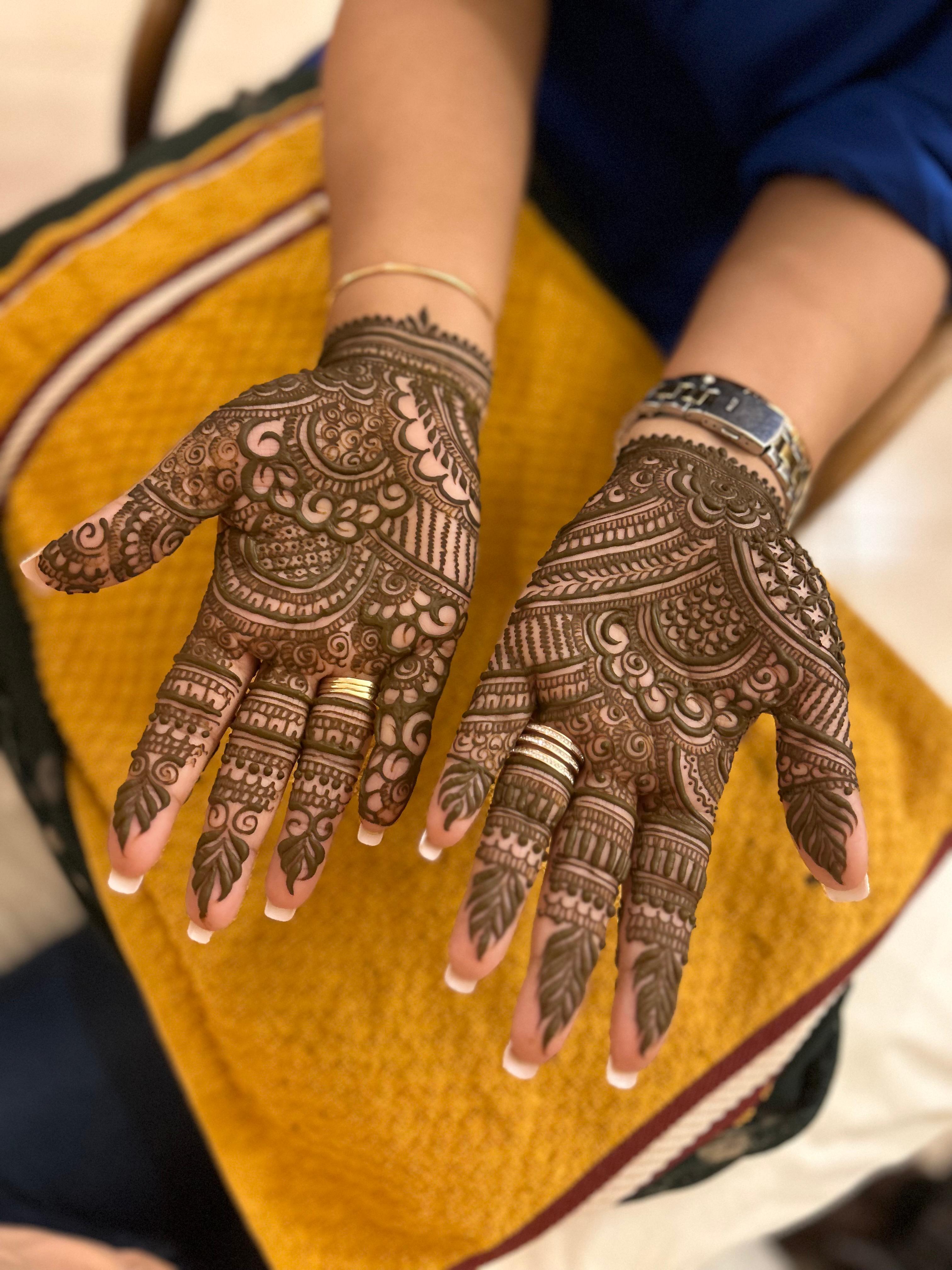 Parveen's Mehandi Delight - Professional Services in Mehandi Designs in Goa