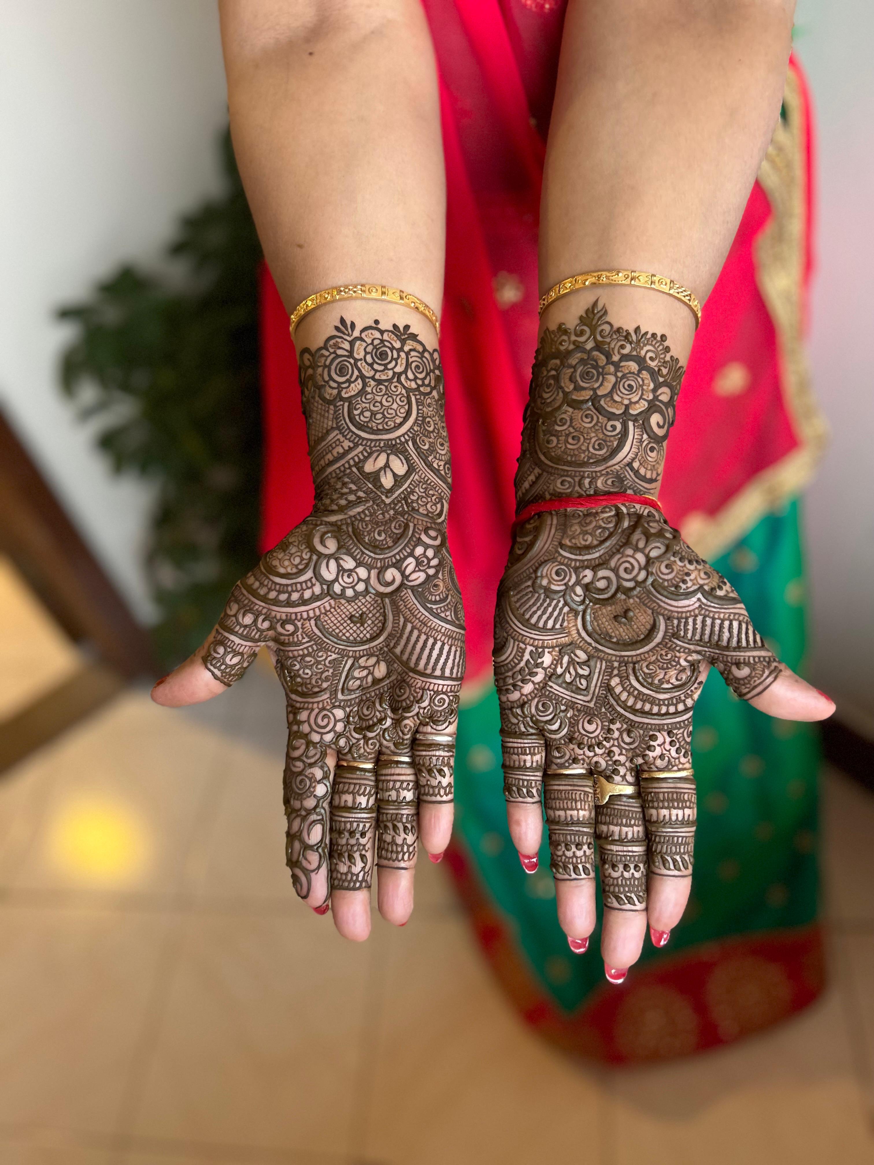 Parveen's Mehandi Delight - Professional Services in Mehandi Designs in Goa