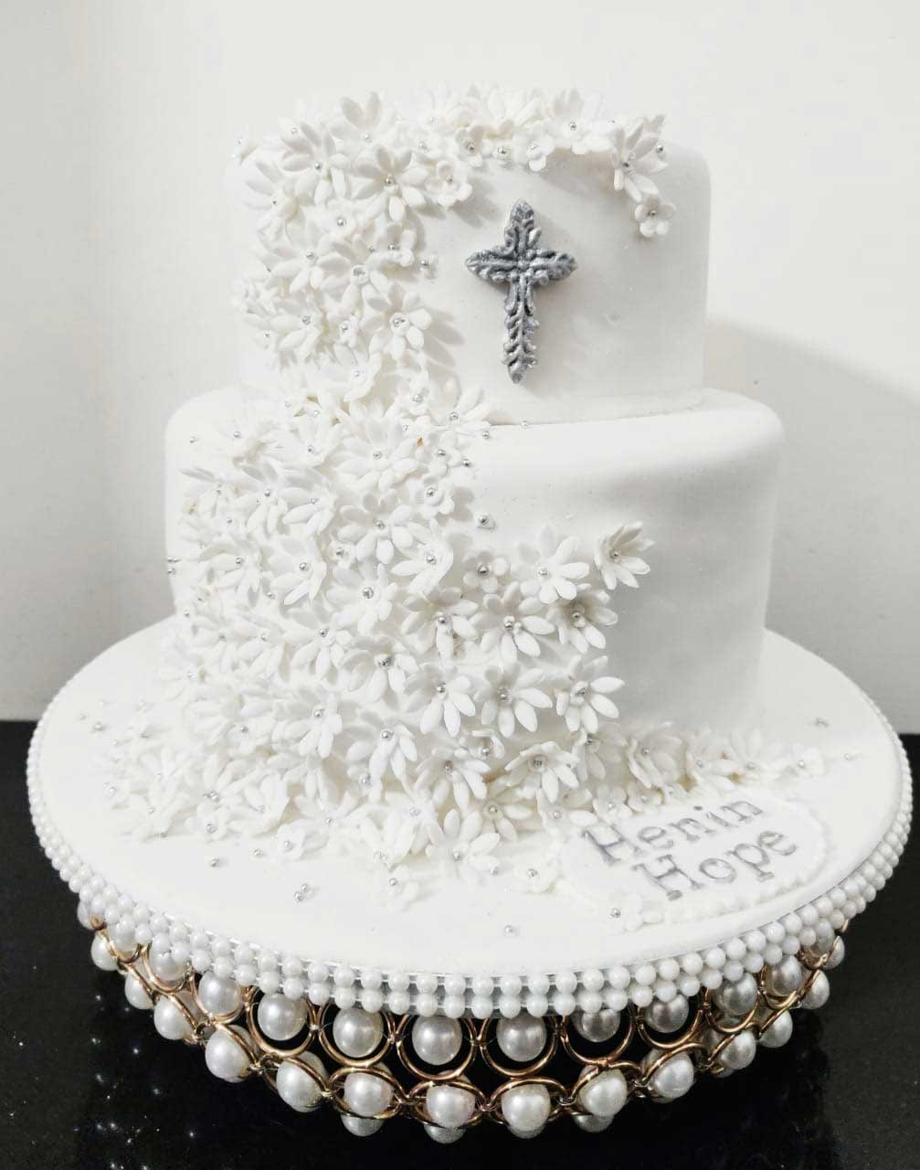 Santi's - Wedding Cake Professional in Goa