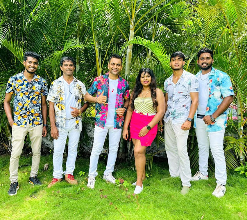 Square Heads Wedding Band in Goa 
